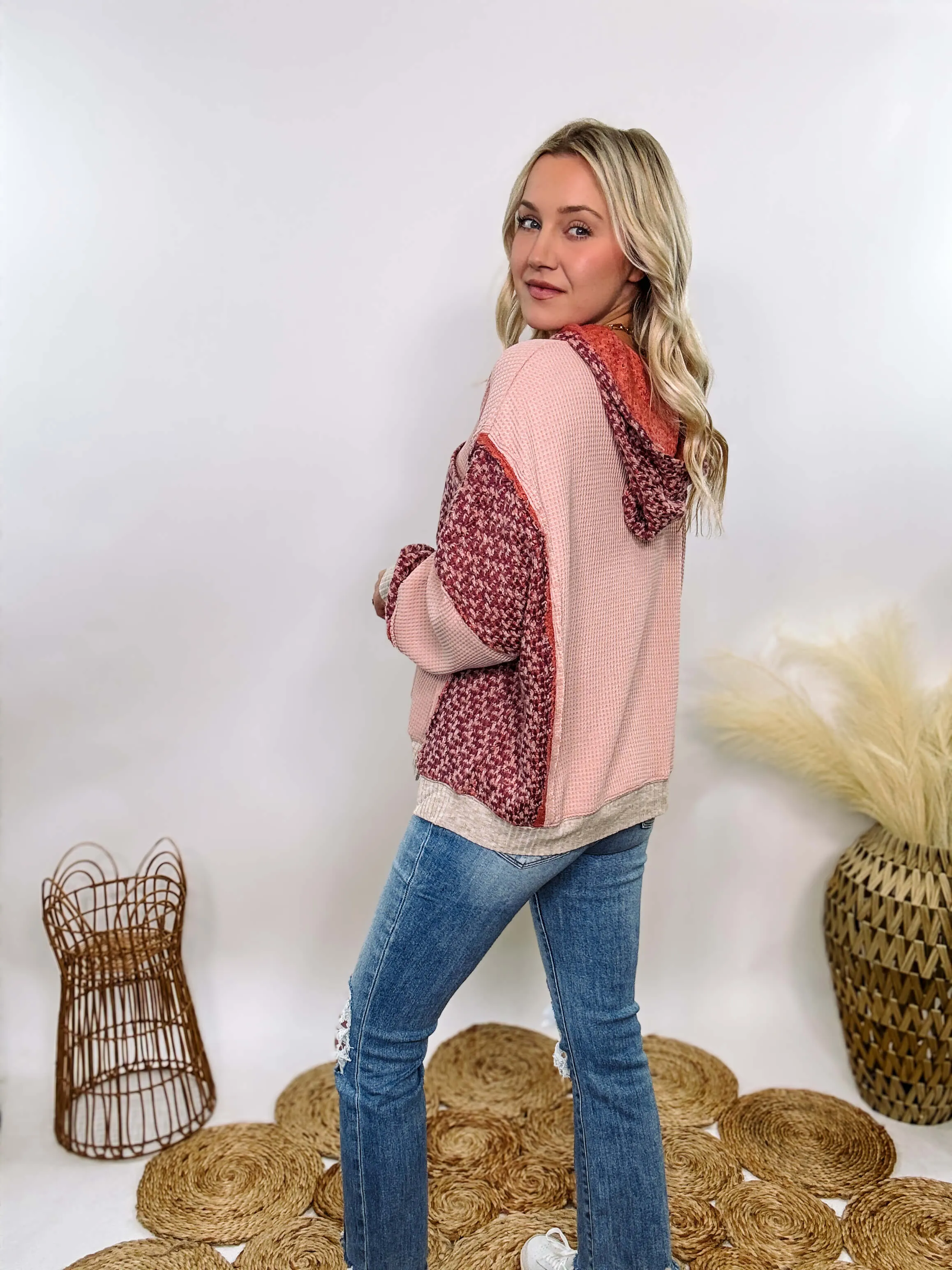 Mixed Fabric Patchwork Thermal Hoodie in Mauve Pink