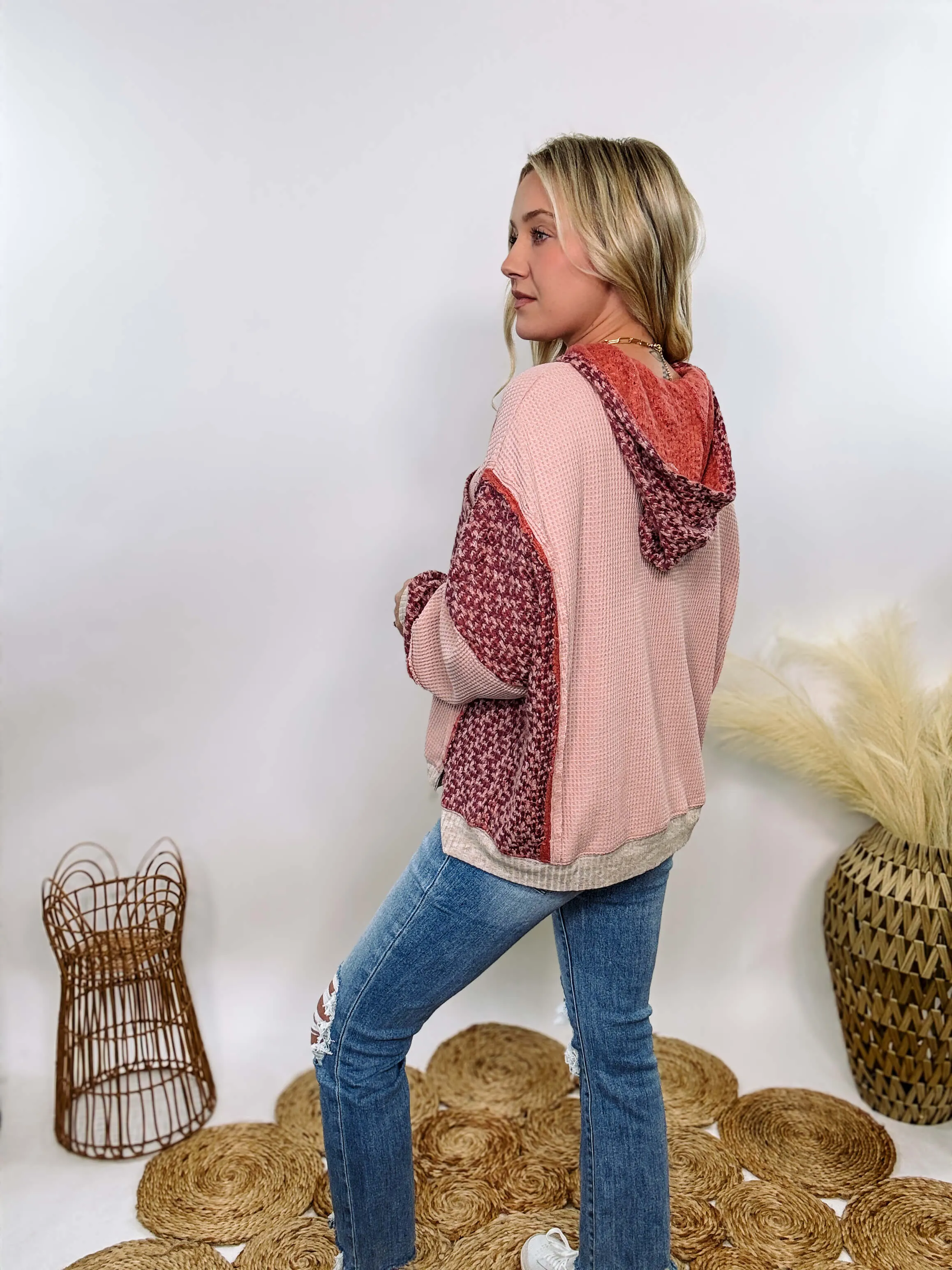 Mixed Fabric Patchwork Thermal Hoodie in Mauve Pink